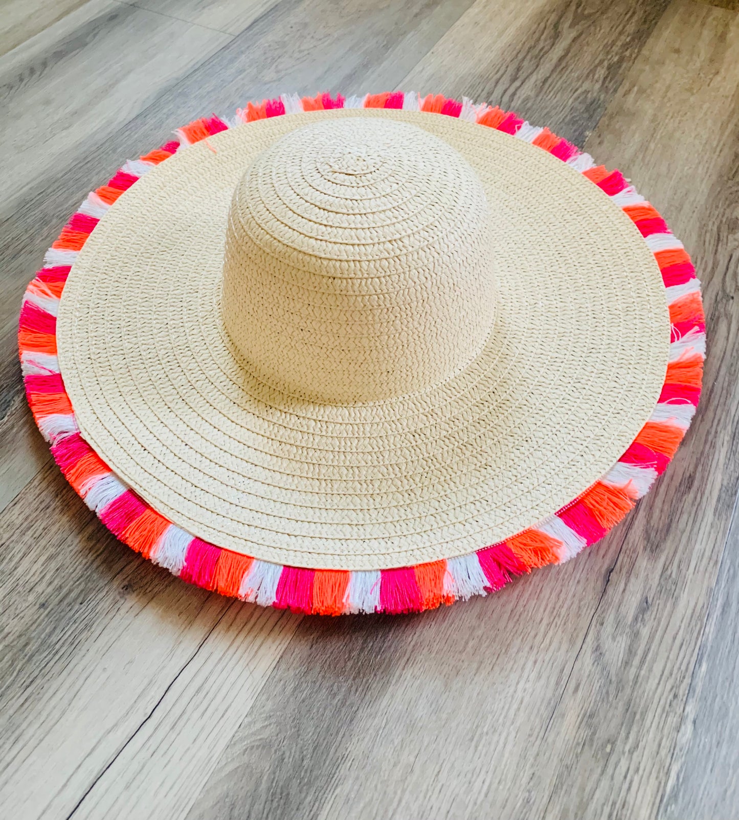 Vacay let’s Play Straw Tassel Hat
